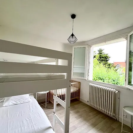 Holiday home Maison Calme Avec Cour Et Terrasse Proche Aiguillon - Parking - Fr-1-319-578 *